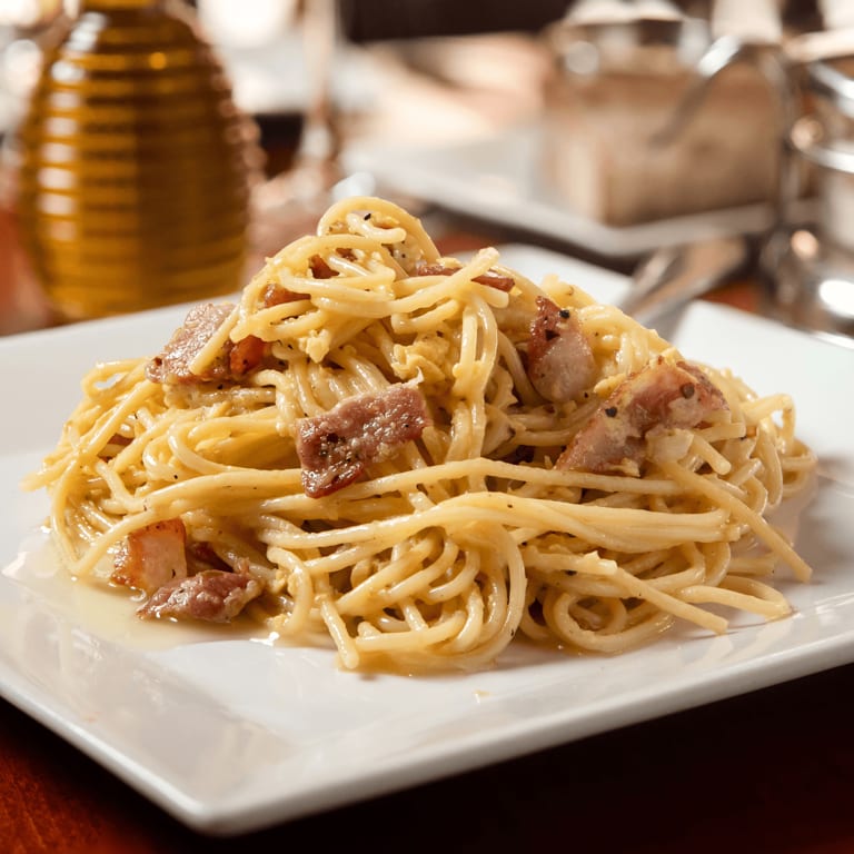 Delicious Carbonara and Italian Classics